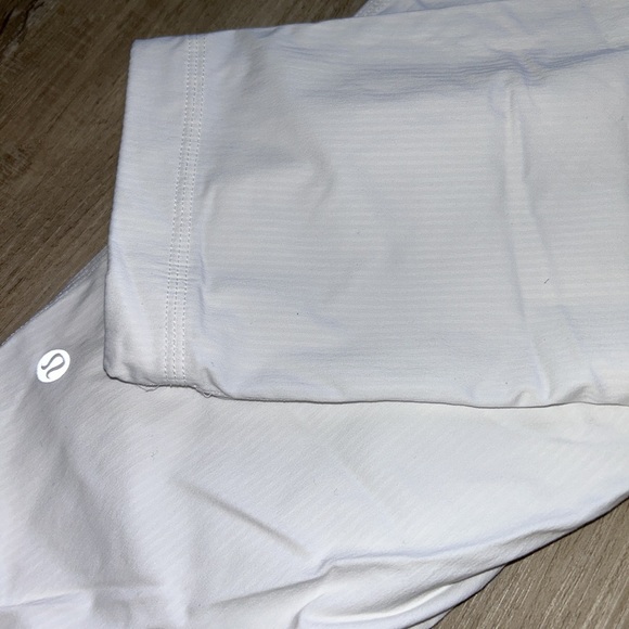 Lululemon cropped athletic pants - Picture 3 of 3